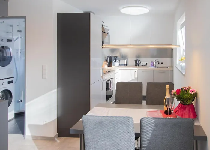 #5 Hq In Bester Lage Φριντρισχάφεν